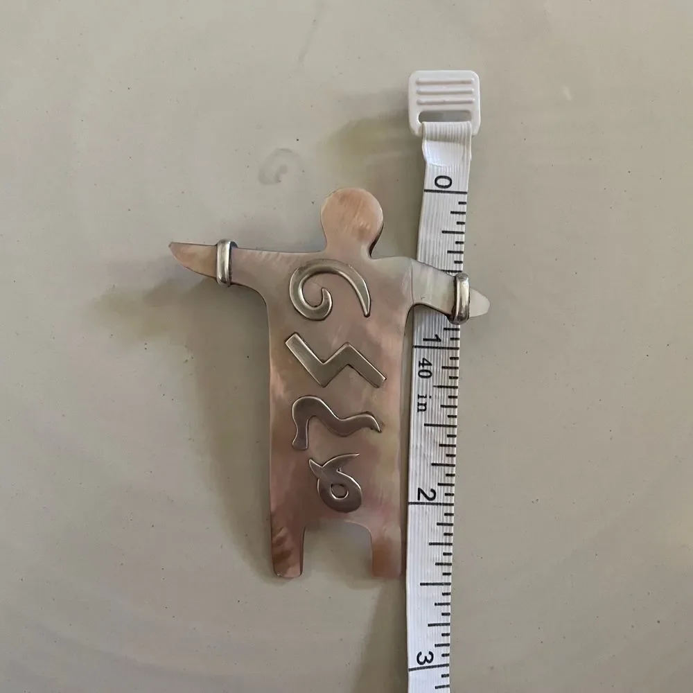ZEALANDIA Sterling Silver tribal man‎ Bali Pin Pendant Mother-of-Pearl abalone - Picture 9 of 9
